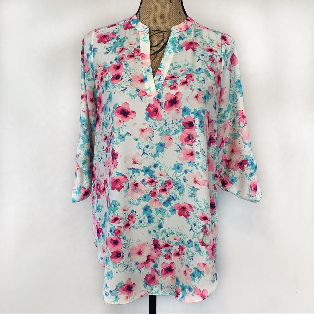 Decree Floral Tunic Top Size Small